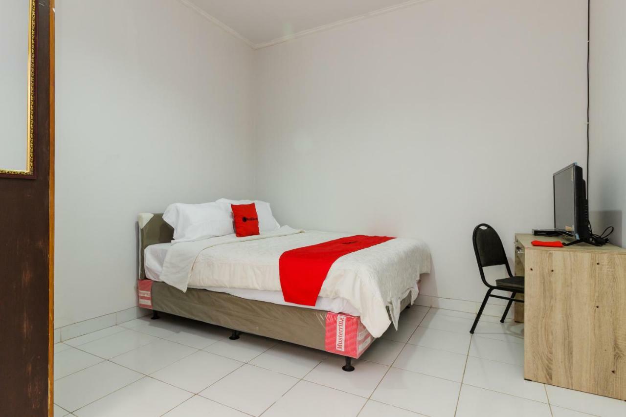 Reddoorz Syariah Near Pondok Indah Mall 3 Jakarta Eksteriør billede